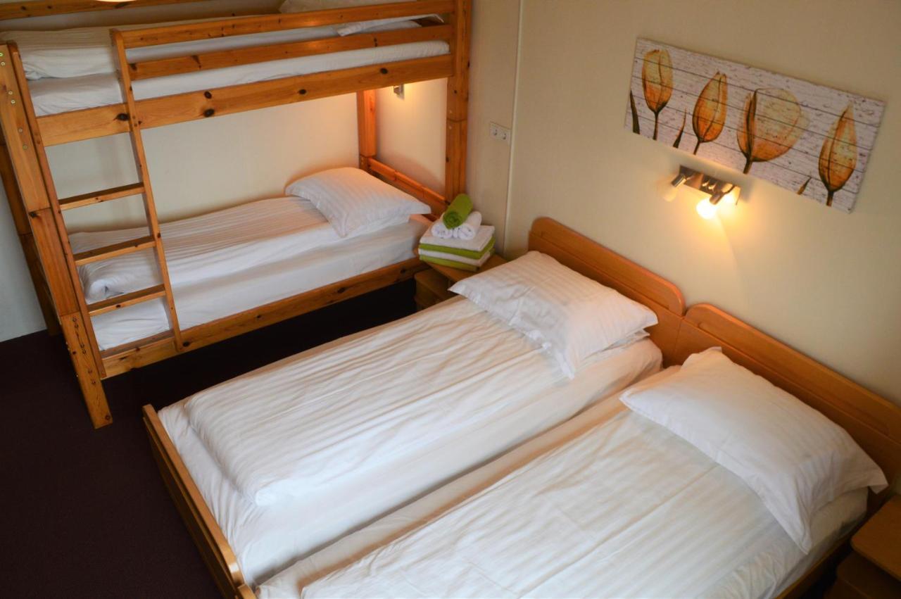 Berunes Hi Hostel エクステリア 写真