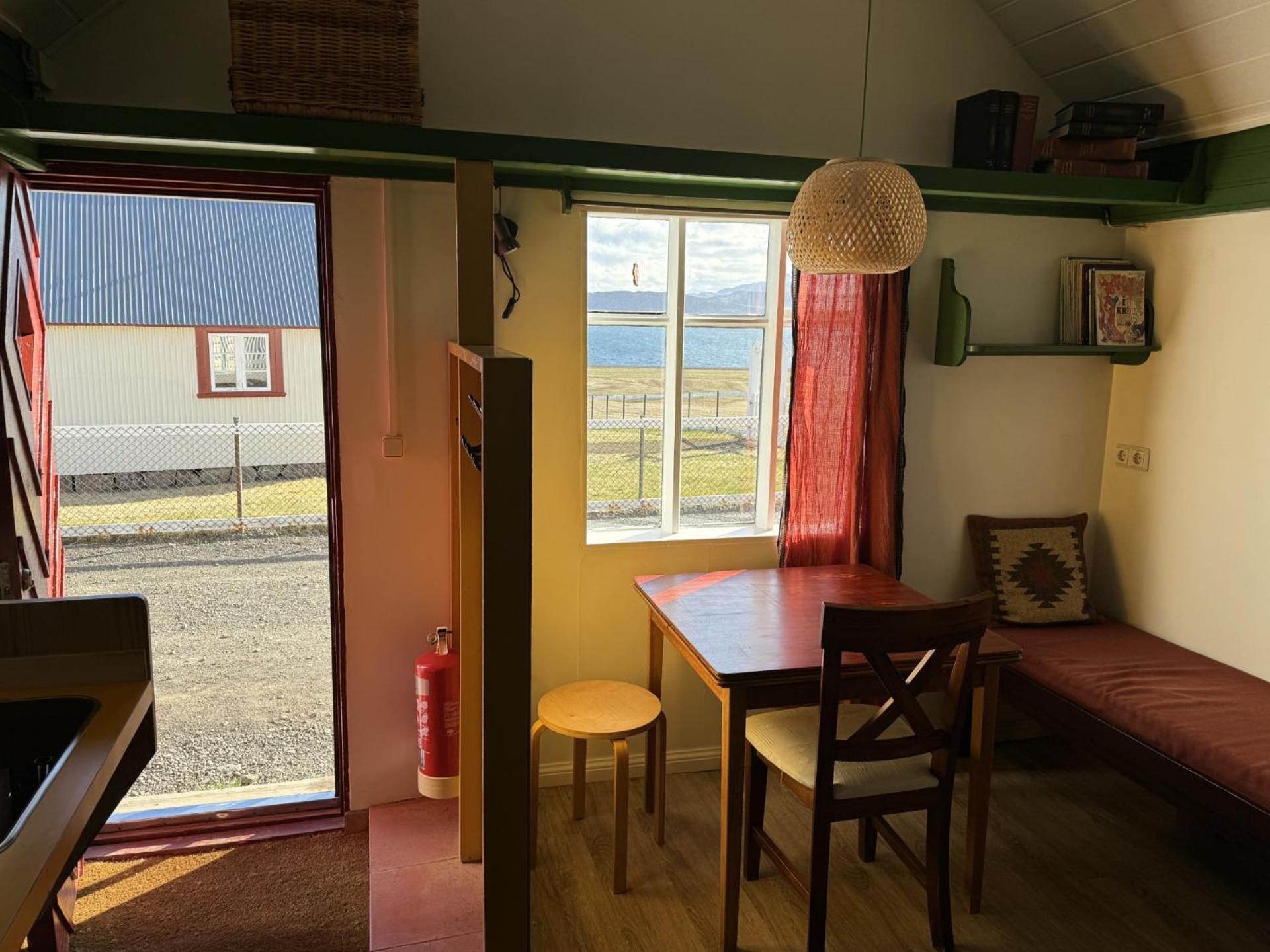 Berunes Hi Hostel エクステリア 写真